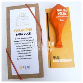 Aniversário Funcionário - Caixa MDF 3 Talentos com Cartão e Balão personalizado.